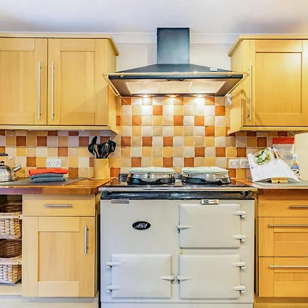 4 Bed In Bedale G0122 *