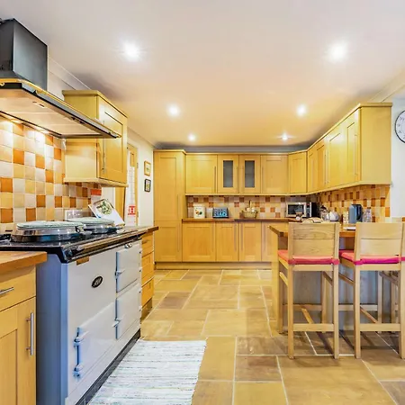 4 Bed In Bedale G0122 Hackforth