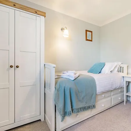 4 Bed In Bedale G0122 Holiday home Hackforth